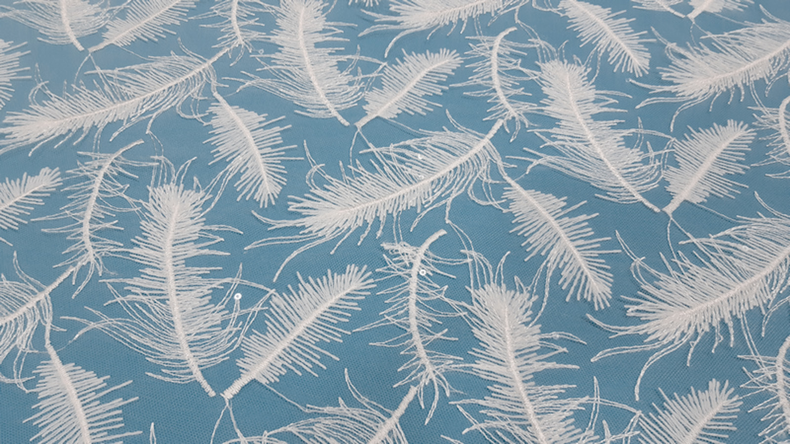 Tull Bordado Plumas Blanco
