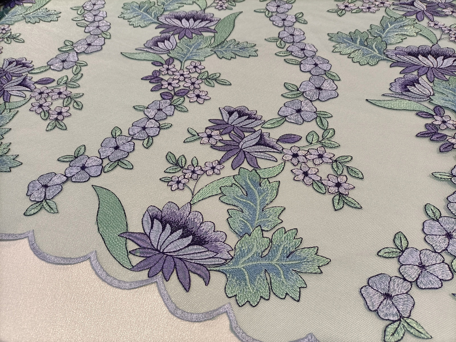  Encaje Bordado Nacar Azul-Malva
