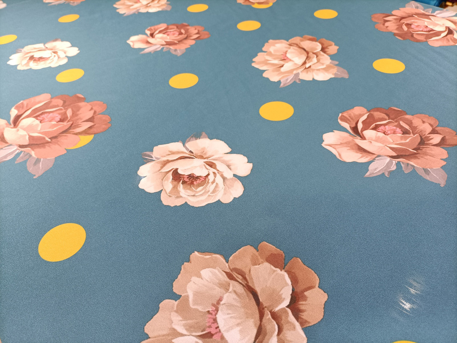 Saten Flor Azul Lunar Amarillo