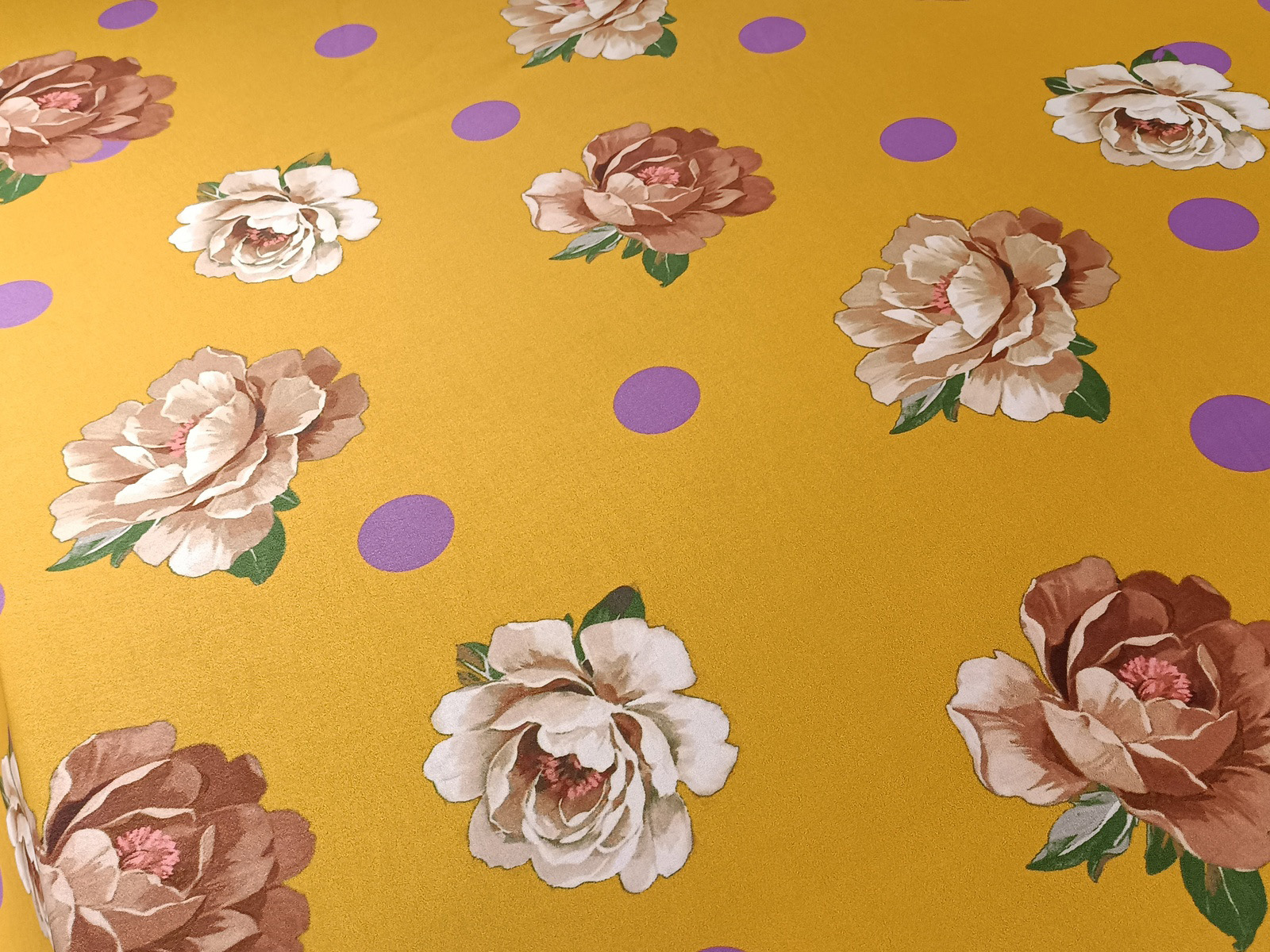 Saten Flor Amarillo Lunar Morado