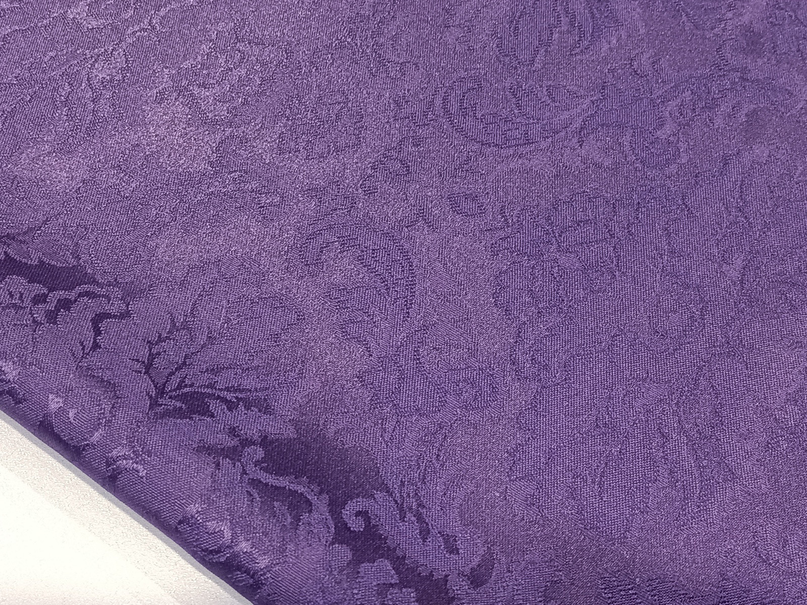 Damasco Persa Morado