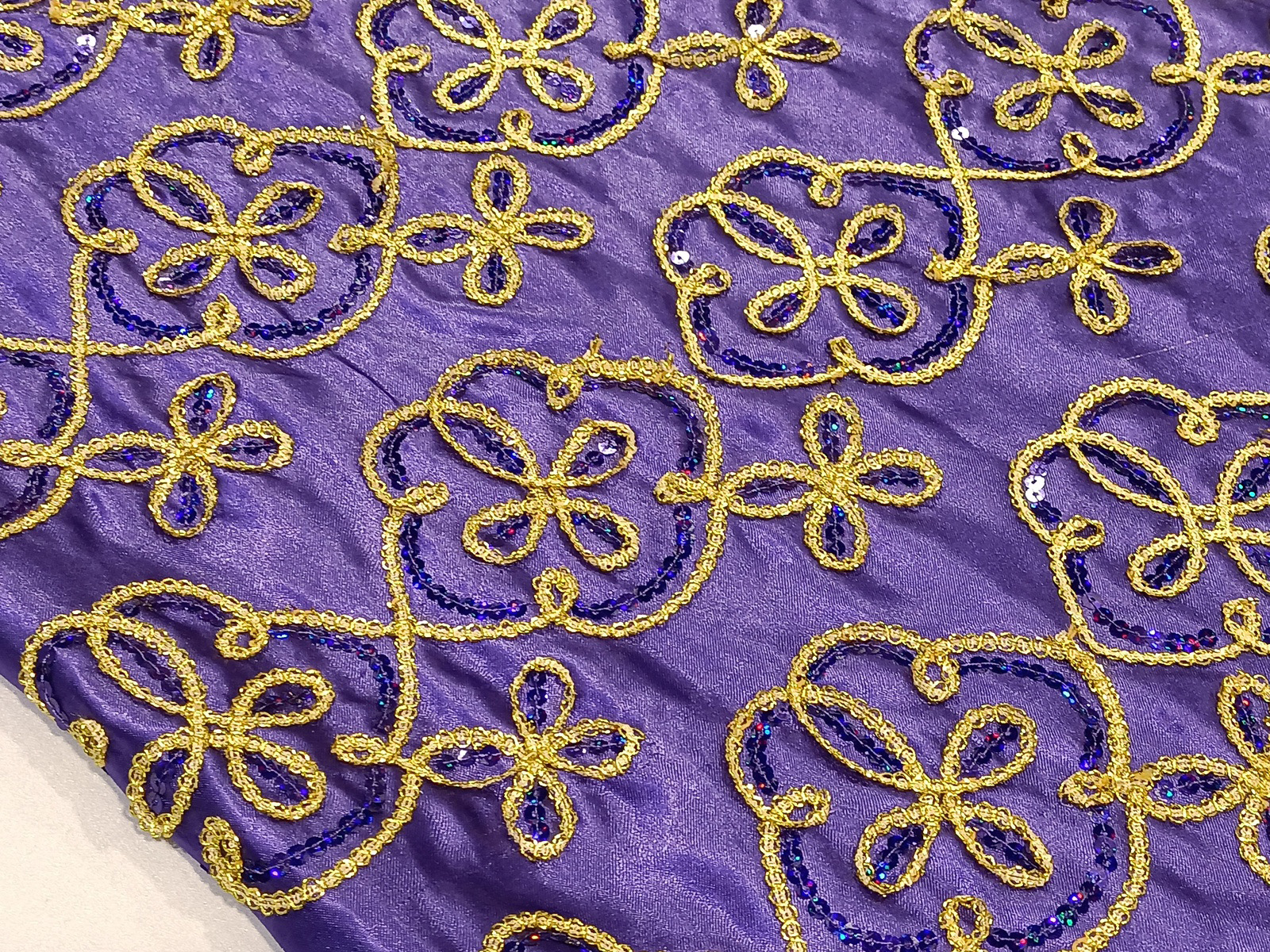 Raso Bordado Royal Morado