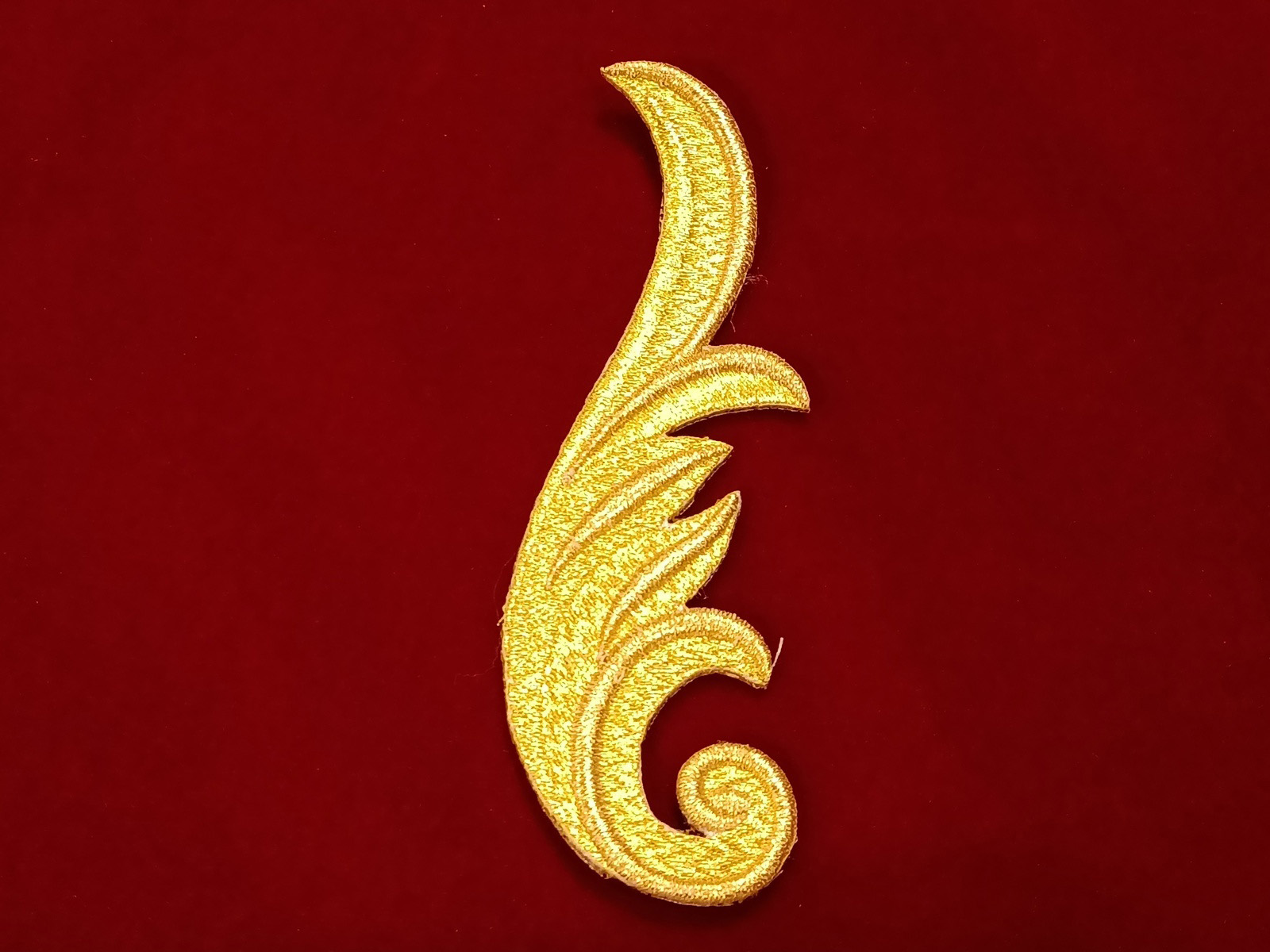 Aplicacións Bordada Rama Onda 6720 Oro Izquierda