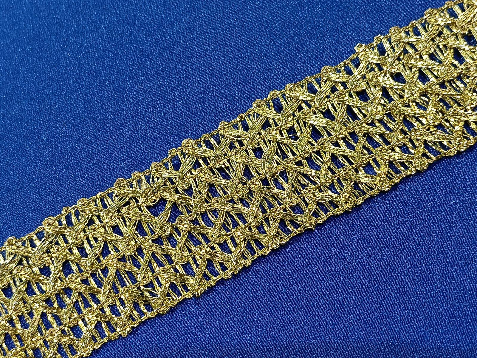 Pasamanería Lineal Metálico Oro 4 cms