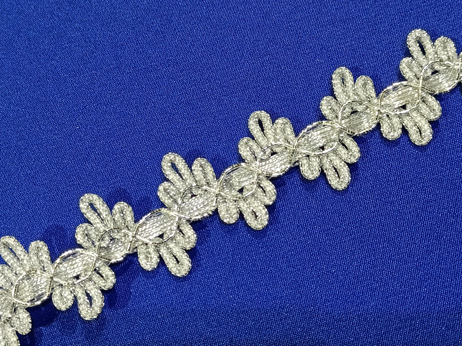 Pasamanaria Flores Trenzadas Plata Brillo
