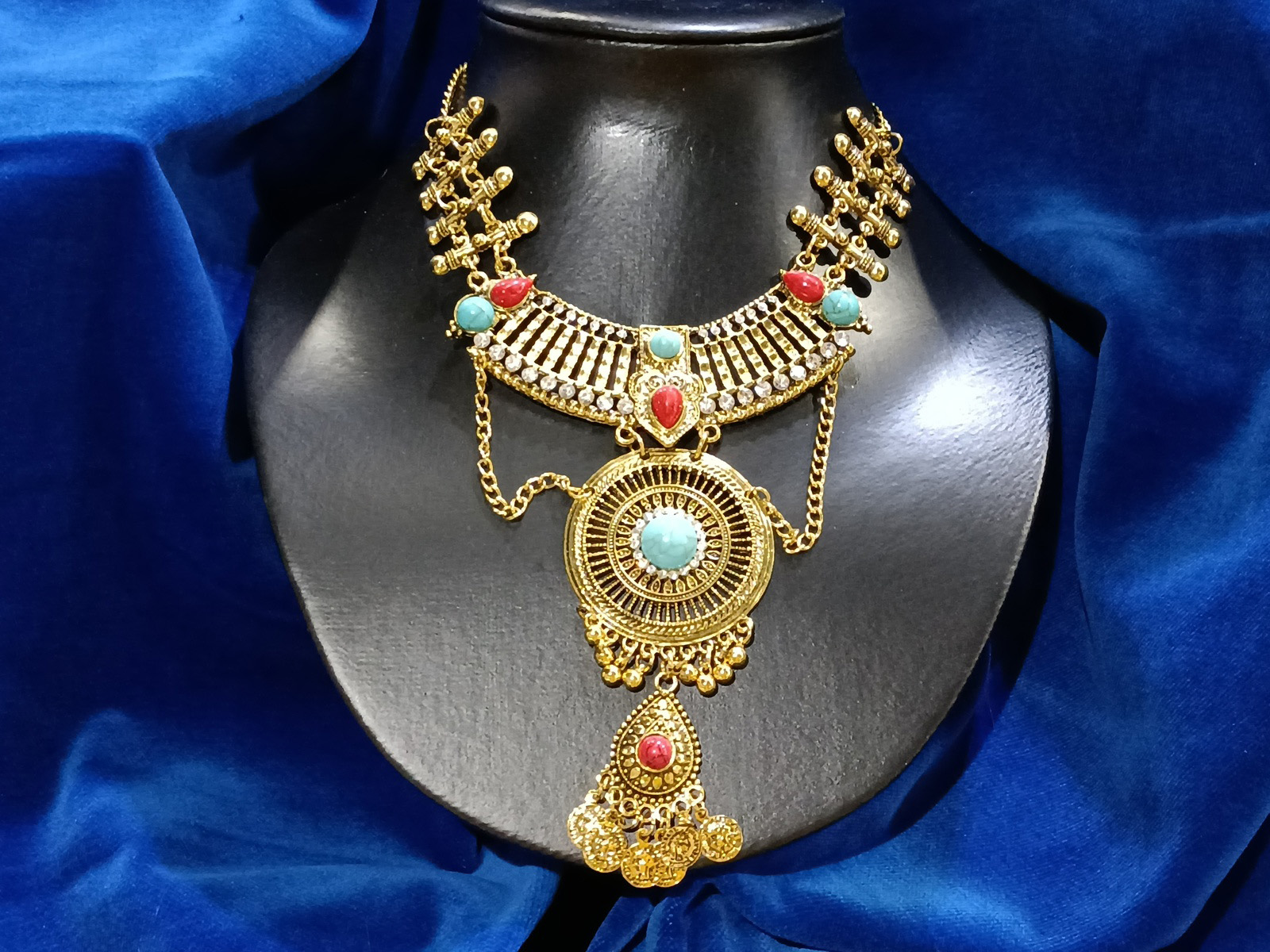Collar Metal Sumatra Oro Color