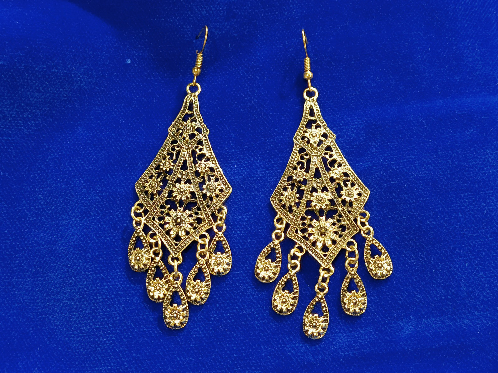Pendientes Metal Grabado Oro Bombay