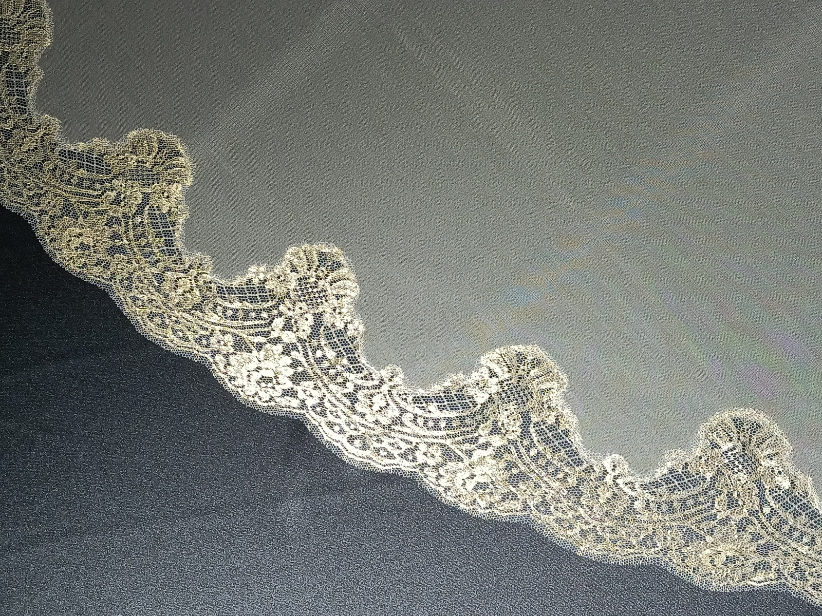 Mantilla 6470 PIER Marfil Cenefa Oro