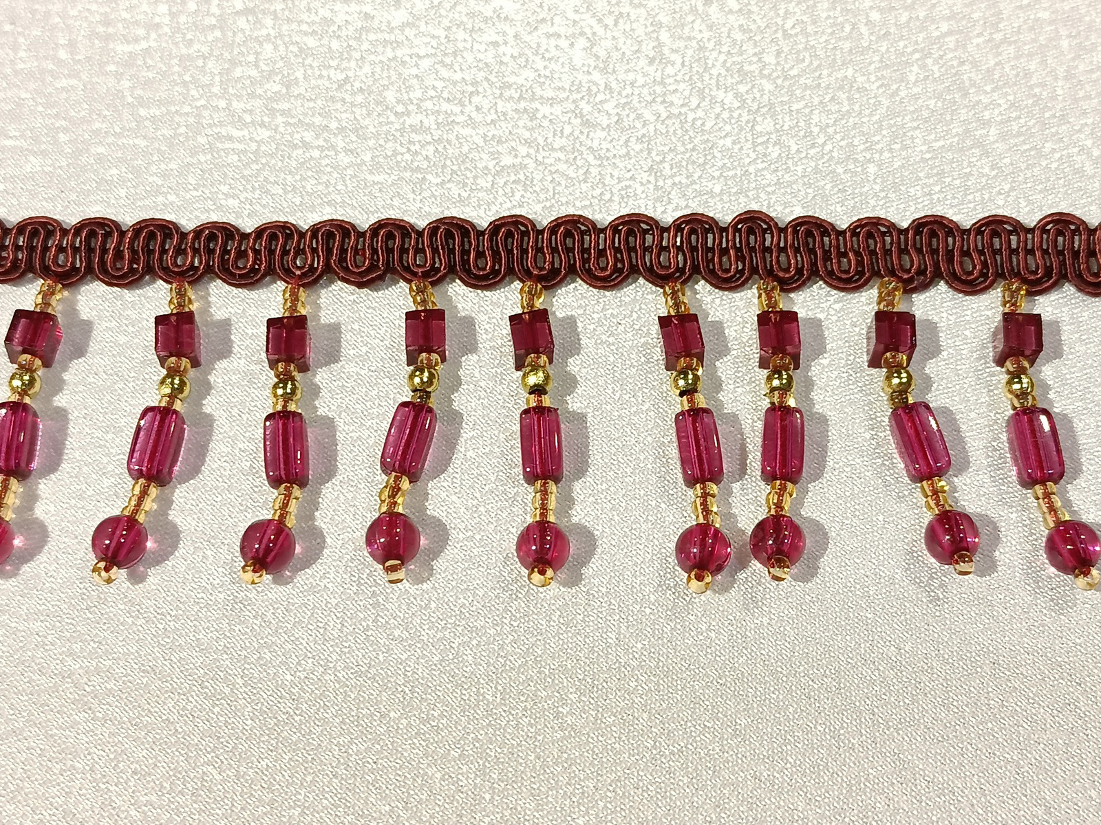 Fleco abalorio Rocalla Granate