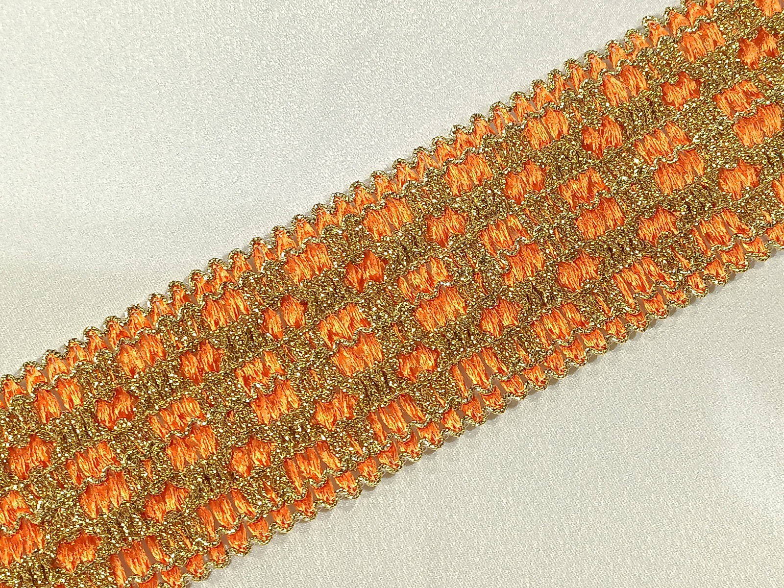 Pasamanería Cuadros Naranja/ Oro Metálico