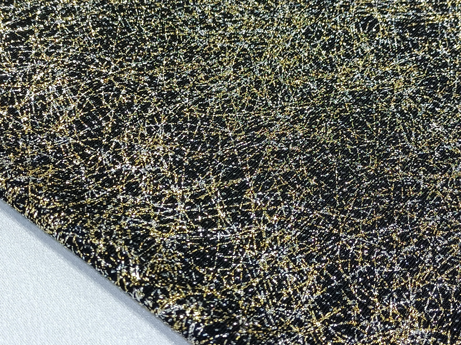 Punto Multirayado Oro Negro