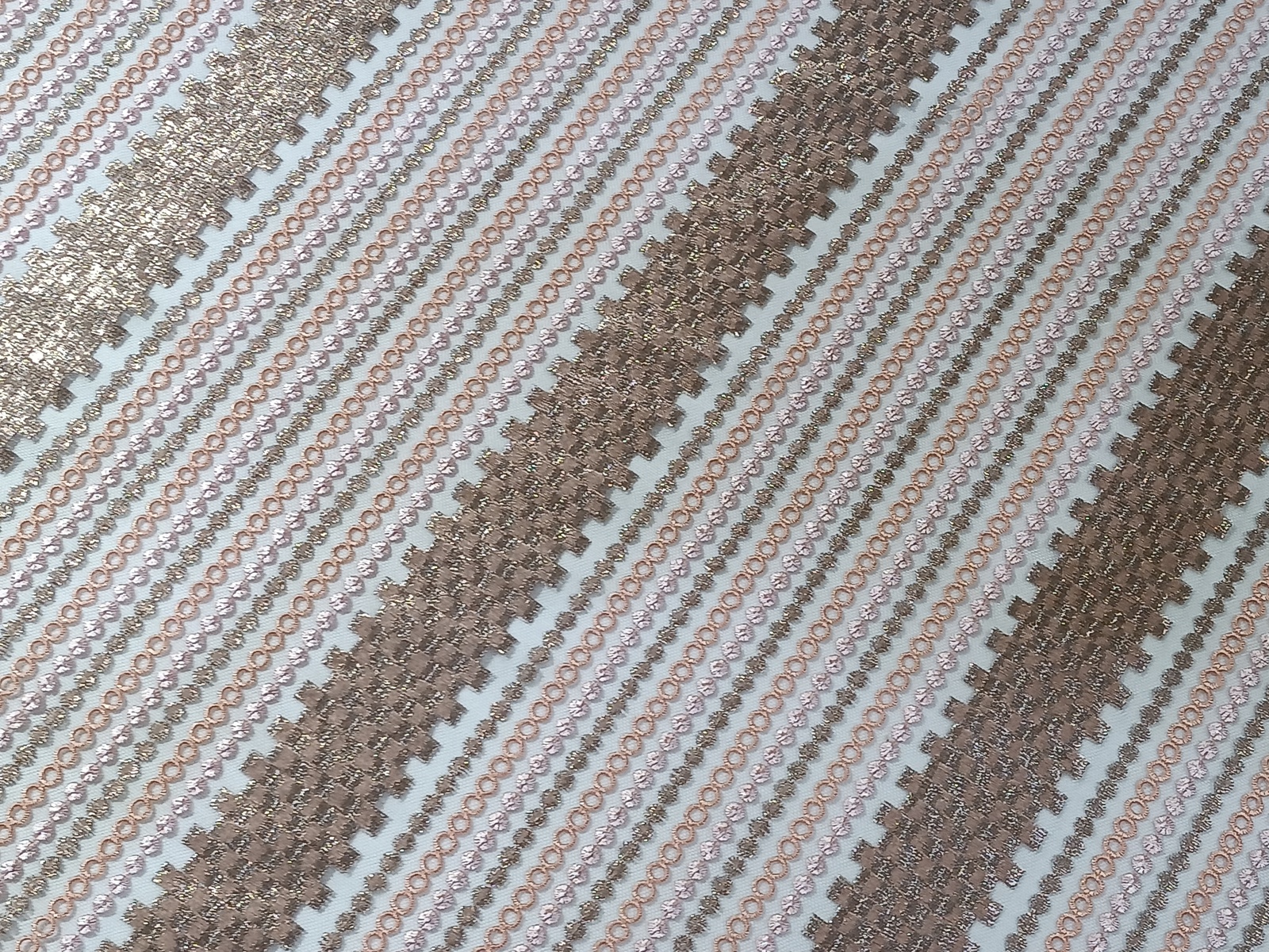 Encaje Bordado Rayado Rosa Nude