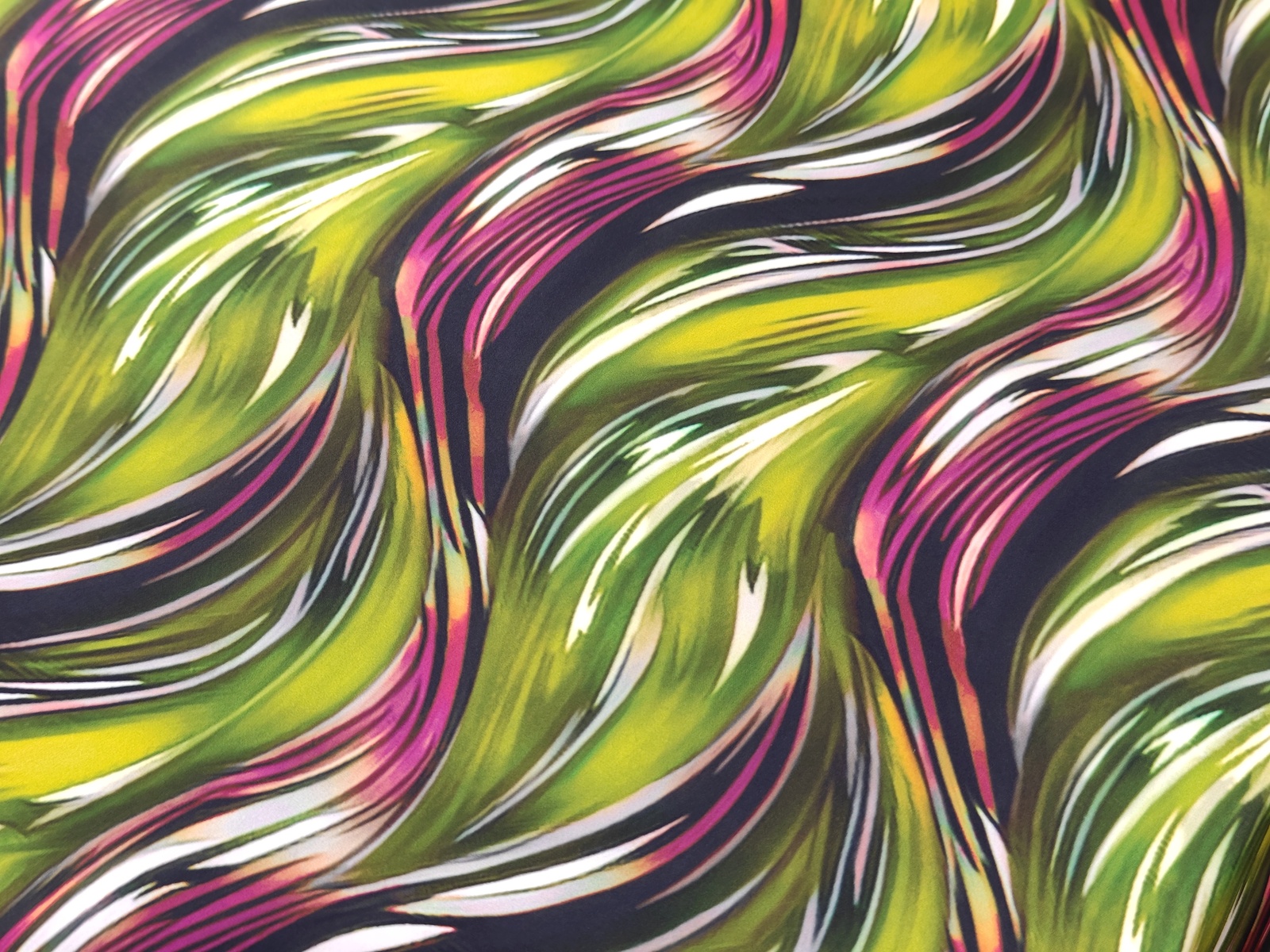 Saten Espiral  Verde Fucxia