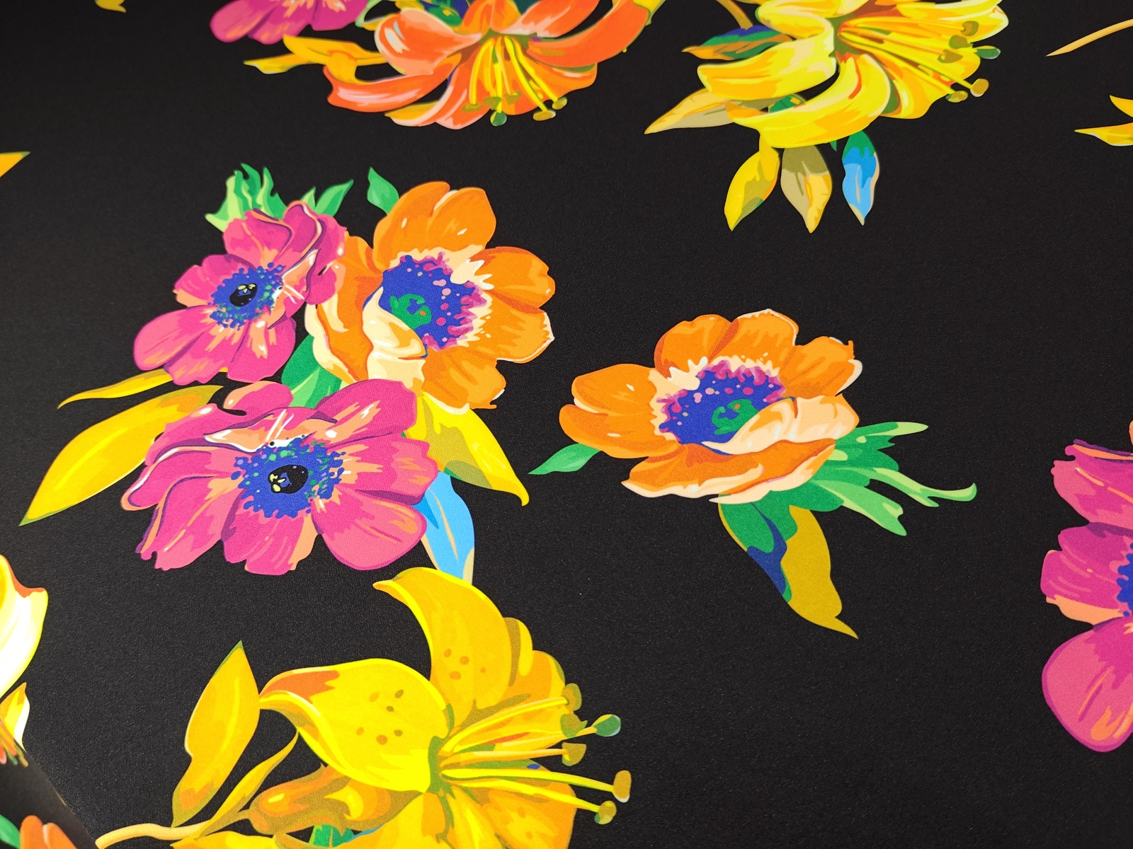 Saten Multicolor Negro