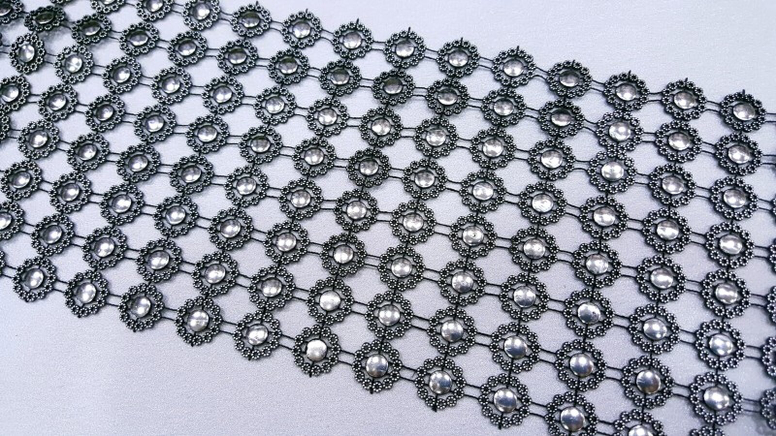 Cenefa Fantasía Circulos pequeños Plata