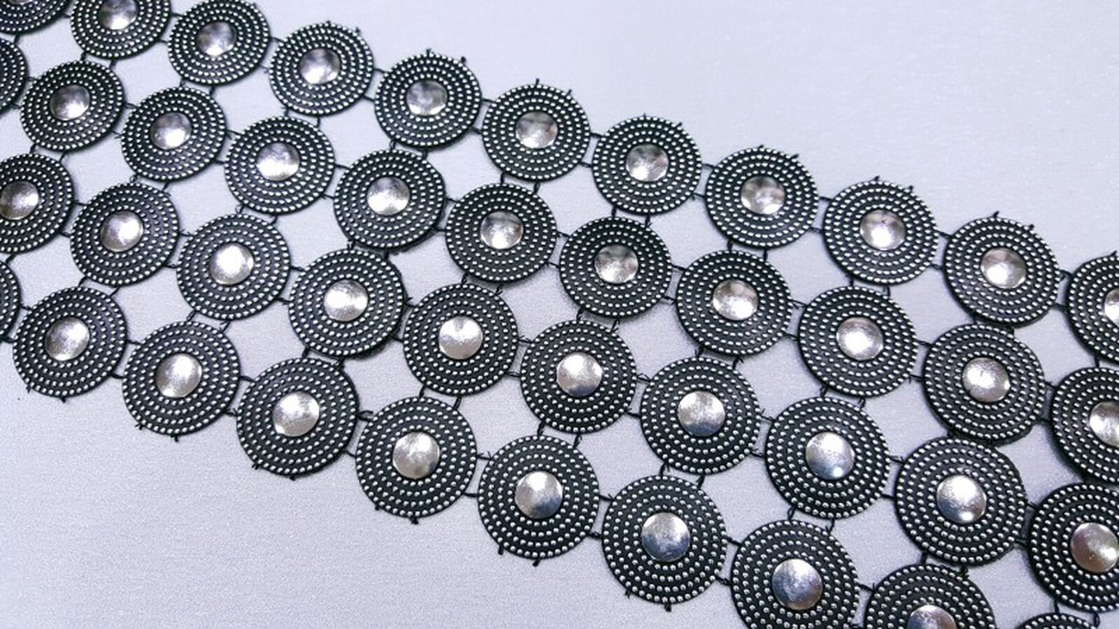 Cenefa Fantasía Circulos Plata