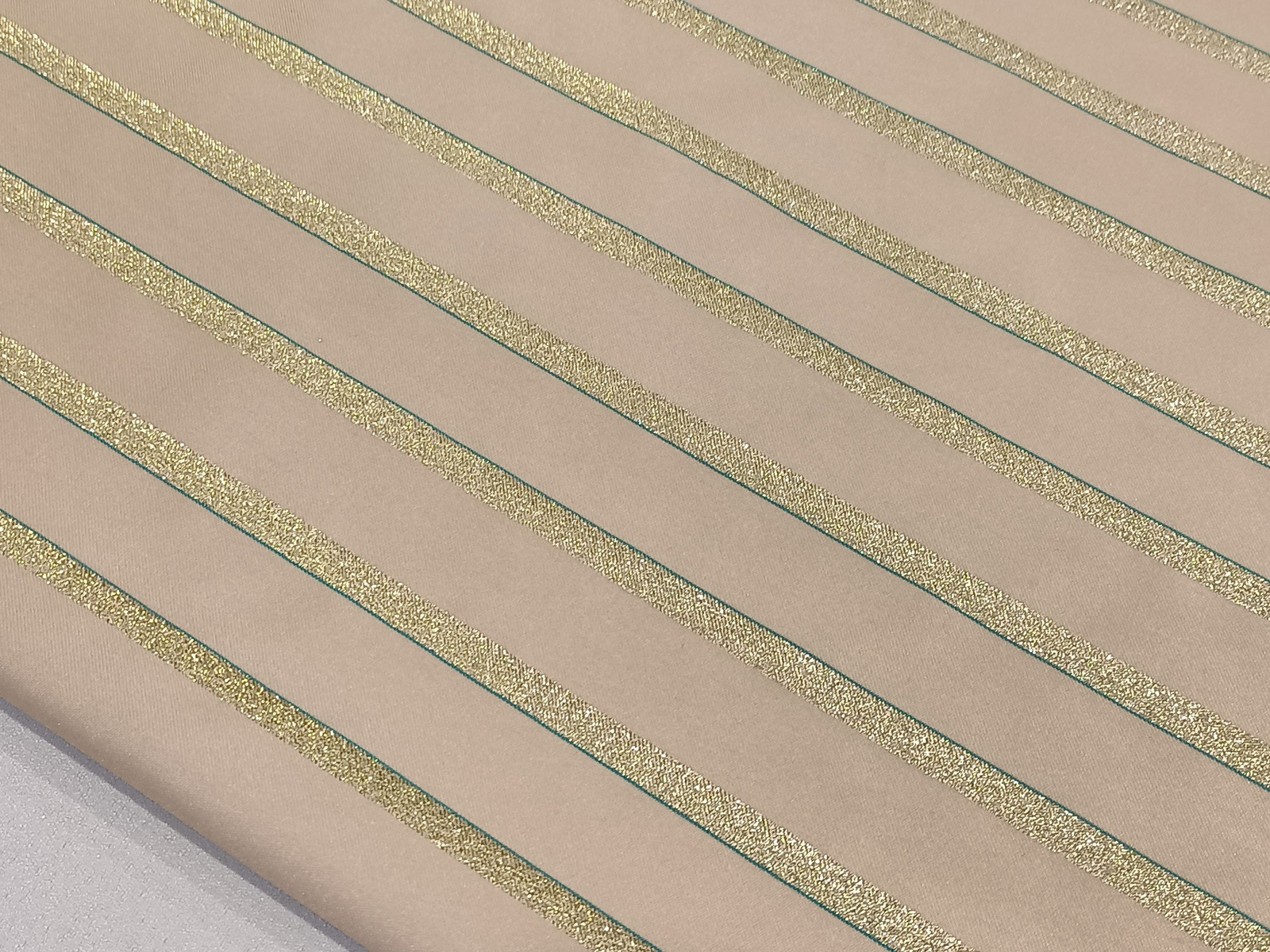 Rayado Lame Crema Lurex Oro