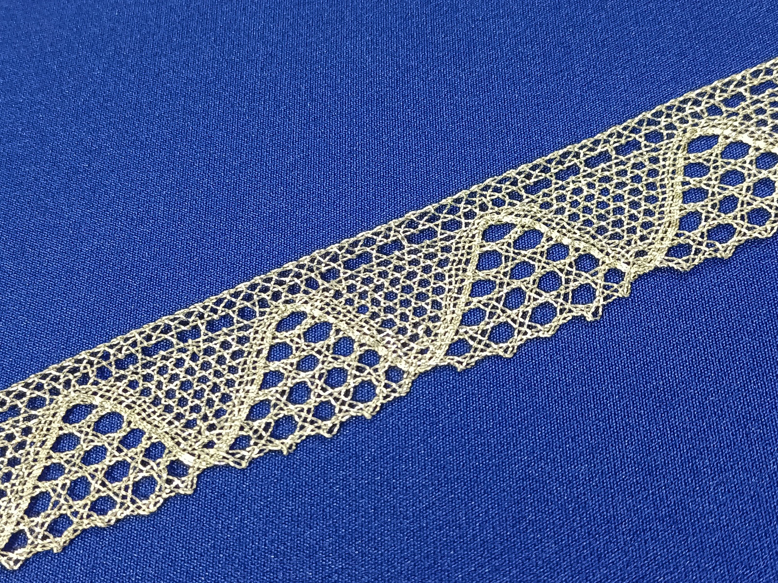Puntilla Triangulos Red Plata