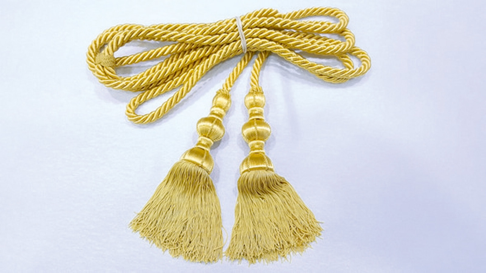 Cingulo Cordón Oro Borla Poliester 16 cms